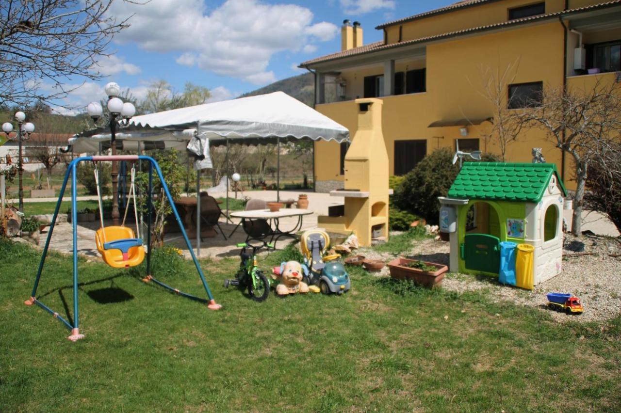 Apartmán Mansarda Con Camino Montefranco Exteriér fotografie